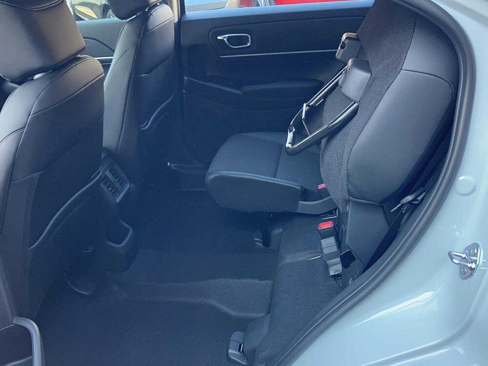 Honda HR-V HR-V 1.5 i-MMD Advance, mit dunkle Scheiben hinten