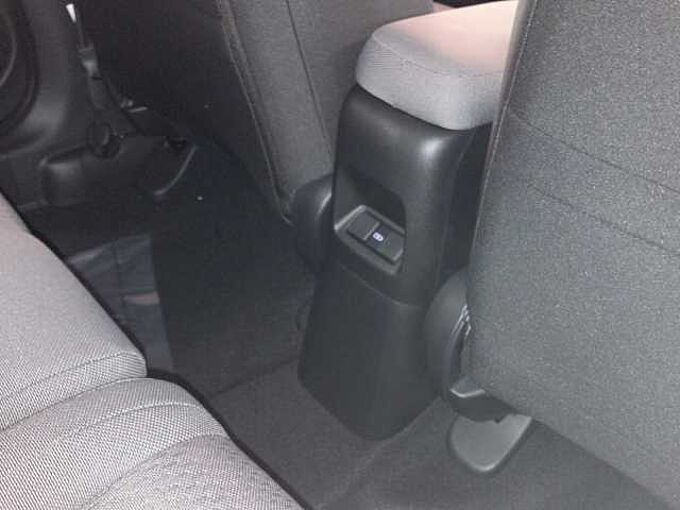 Honda  JAZZ Jazz 1.5 i-MMD Crosstar Advance, Leasing Aktion 1.9 %